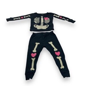 Carter’s brand girl’s boy glow in dark skeleton pajama set size 24 months